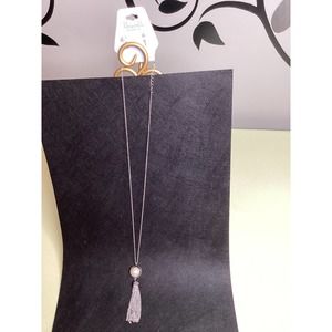 Long pearl statement necklace